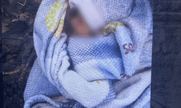 Хлопчик, якого мама у Вишнівці покинула на вулиці, вже має ім’я і прізвище