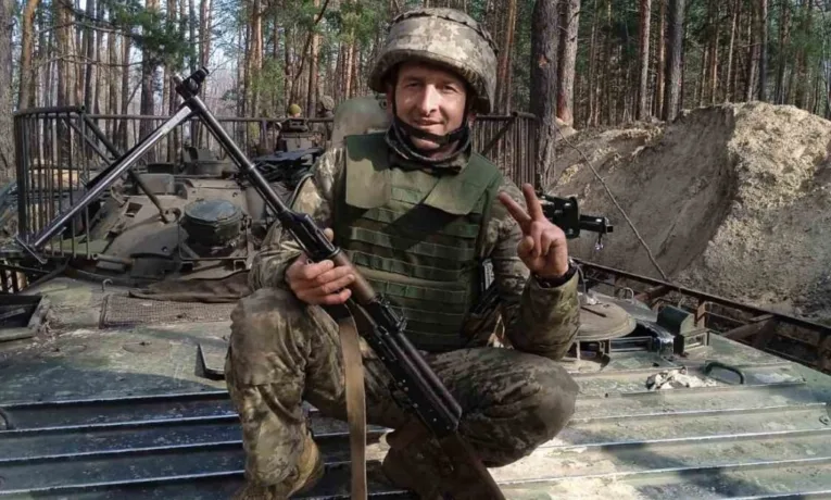 Герої серед нас: Михайло Молодецький з Гусятинщини отримав відзнаку «За службу» від 28-ї окремої механізованої бригади