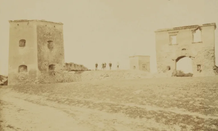 Замок в Кривче на фото 1913 року