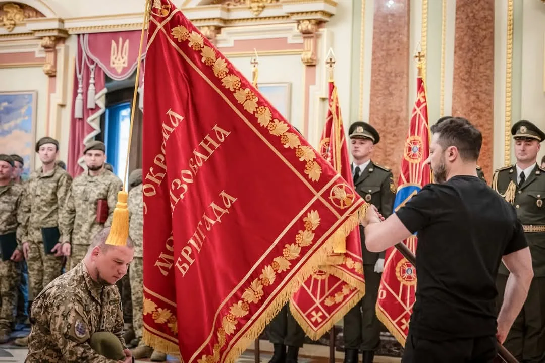 33 ОМБр отримала бойовий прапор 