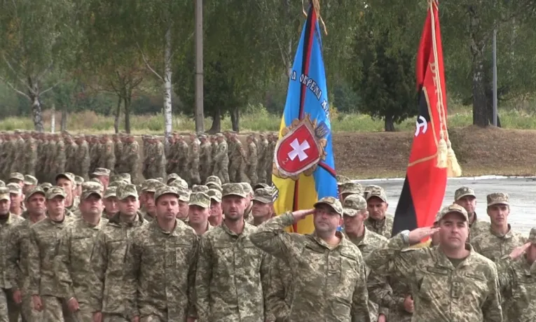 Мільйон гривень і братерство: 30-та бригада пропонує контракт для молоді