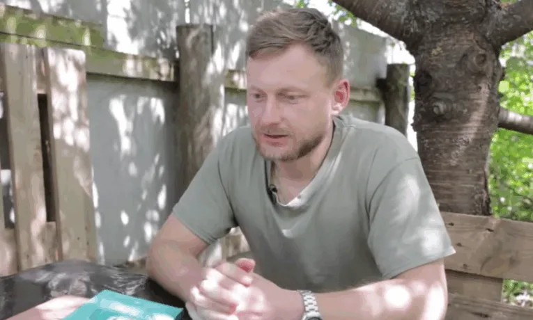 Вірші під звуки війни: історія поета з Тернопільщини з позивним "Шекспір"