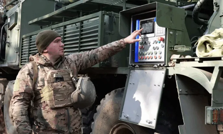 «Ціль уражена»: Історія артилериста Зевса, що повернувся на війну попри все