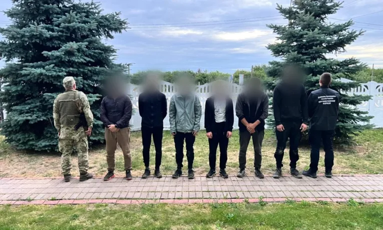 На Закарпатті затримали двох ухилянтів з Тернопільщини
