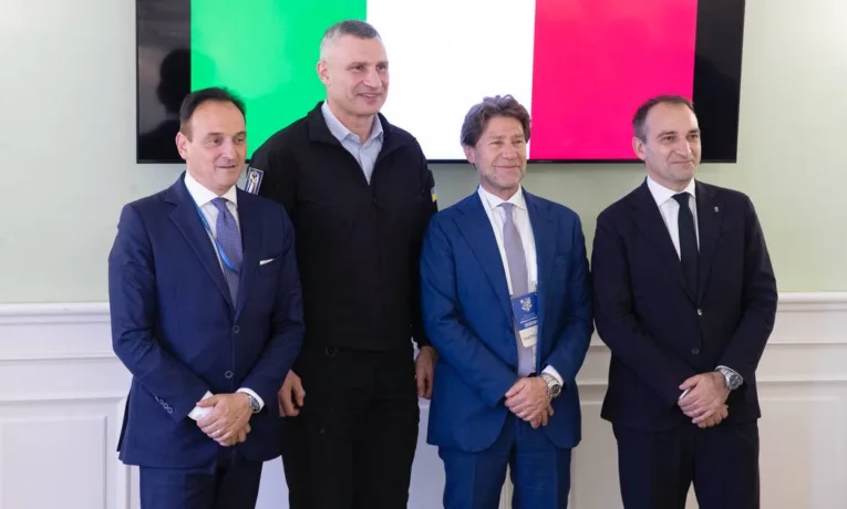 Віталій Кличко зустрівся з делегацією італійського регіону П’ємонт на чолі з його Президентом Альберто Чіріо