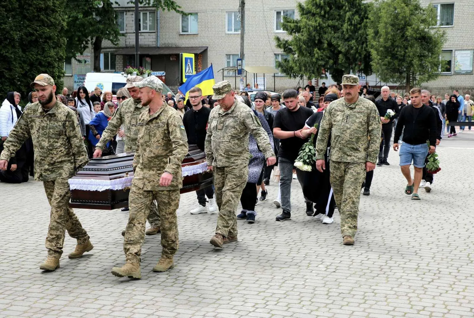 Леонід Безушко