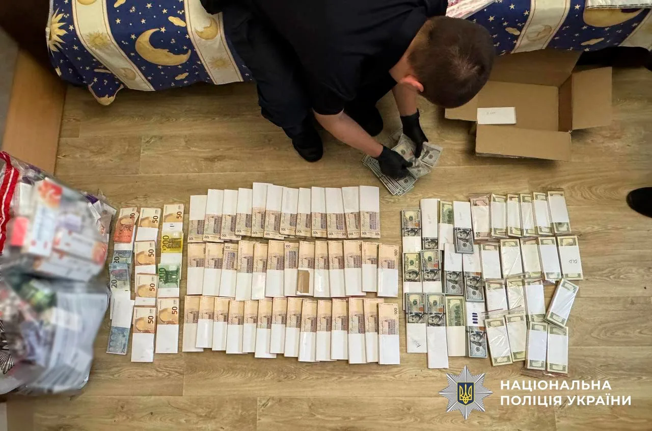 підпільне виробництво анаболічних стероїдів