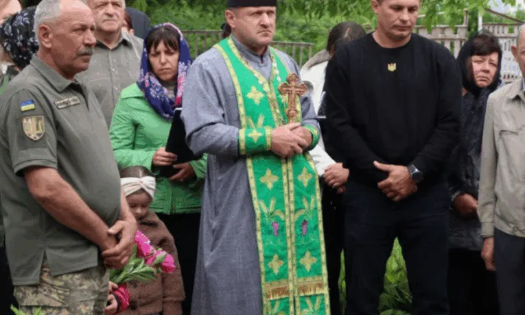 У Борсуківській громаді відкрили меморіальні дошки двом загиблим Героям-захисникам