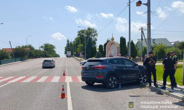 На Тернопільщині зіткнулися вантажівка та позашляховик - є травмовані