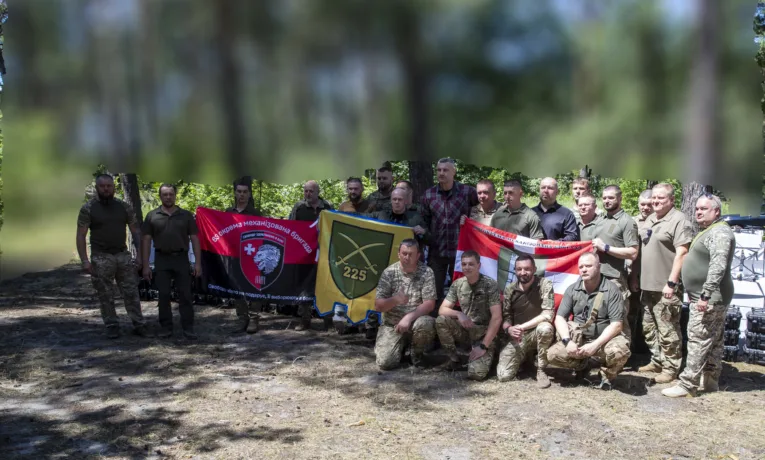Віталій Кличко передав бійцям на фронт від громади столиці ще 2 350 БпЛА