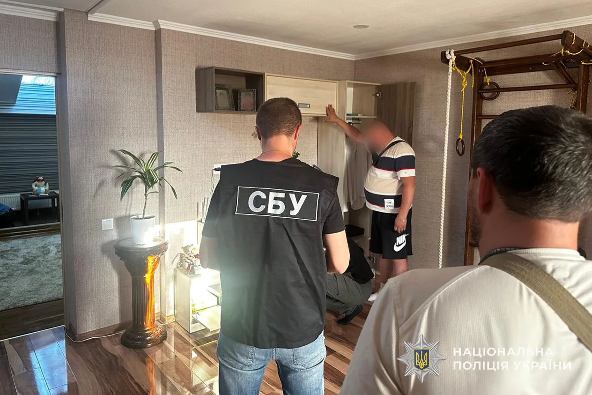 Допомагали ухилянтам тікати за кордон 