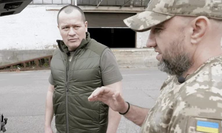 «Українська команда» передала позашляховик бійцям підрозділу КАТ 91 ОБрП, – Артур Палатний