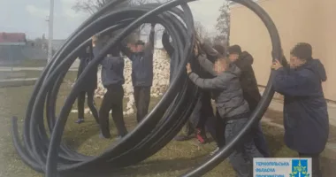 На Тернопільщині сільський голова та підрядник «побудували» водогін, який вже існував