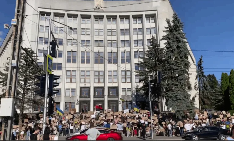 "Вийшло якихось 10 проплачених студентів": голова Тернопільської облради про акцію протесту