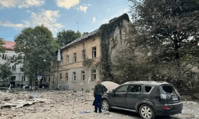 Росія здійснили масовану атаку по Львову: є загиблий та постраждалі
