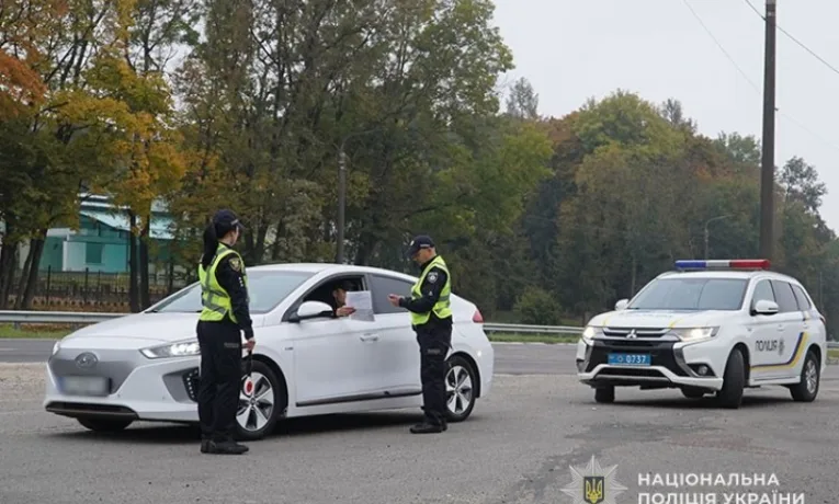Двоє водіїв на Тернопільщині проігнорували рішення суду та керували авто