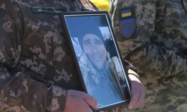 У Тернополі попрощалися з істориком Володимиром Брославським, який загинув на війні