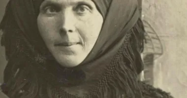 Жінки з околиць Заліщиків на ретро фото