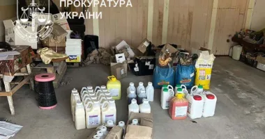 На Тернопільщині судитимуть групу осіб, що за допомогою клею, води та барвників виготовляла підроблені агрохімікати