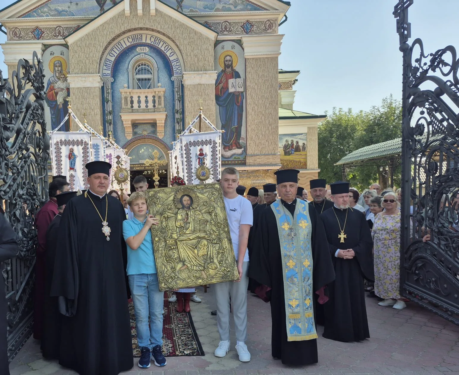 Митрополит ПЦУ Епіфаній прибув на Тернопільщину з першосвятительським візитом (фоторепортаж)