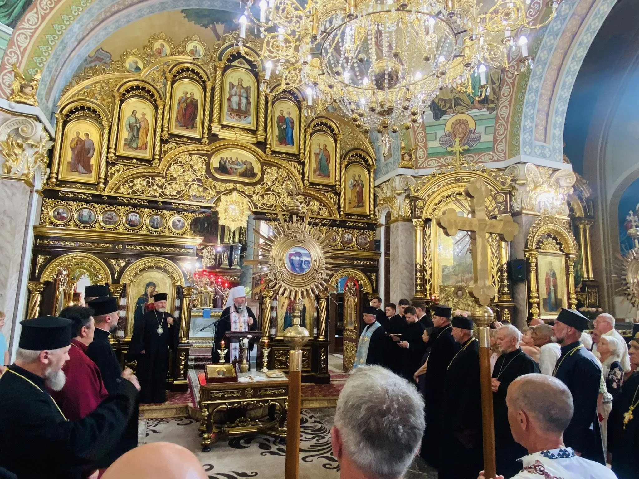 Митрополит ПЦУ Епіфаній прибув на Тернопільщину з першосвятительським візитом (фоторепортаж)