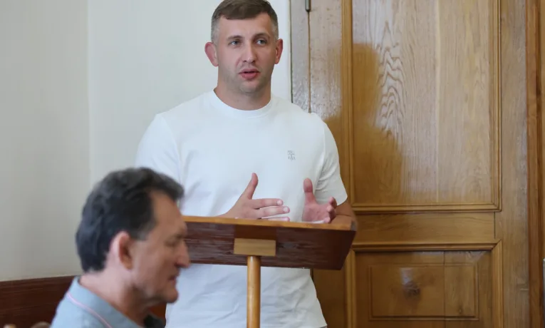 Скандал у Тернополі: підозрюваного в розкраданні 44 млн для оборони обрали президентом асоціації боротьби