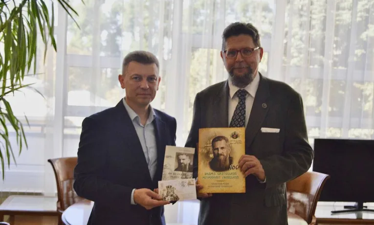 Нащадок митрополита Андрея Шептицького отримав відзнаку Тернопільської обласної ради