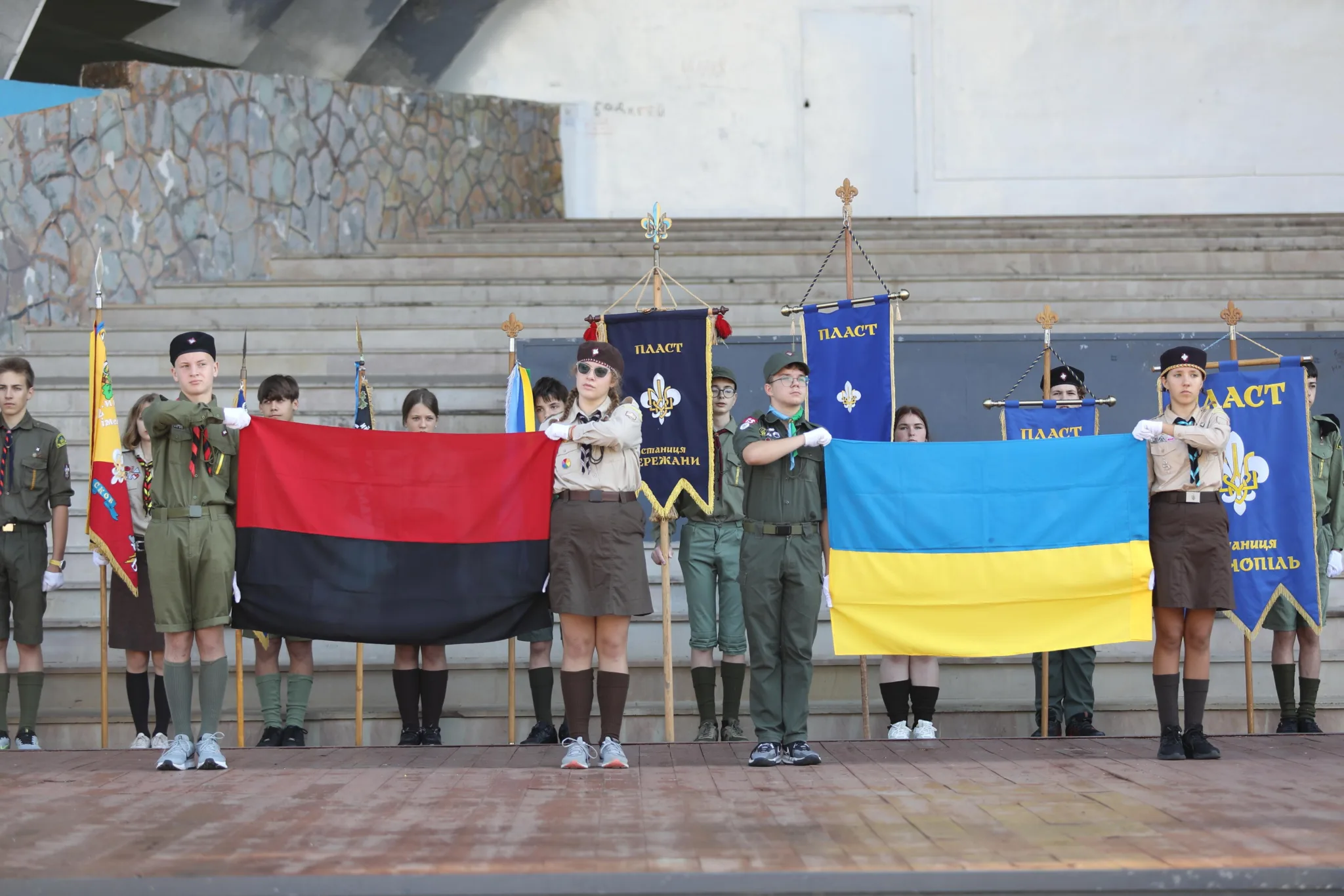 “Пласт” і митрополит Андрей Шептицький: у Тернополі відбулося спецпогашення унікальної марки