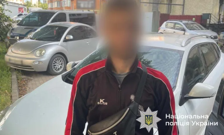 грабував магазини