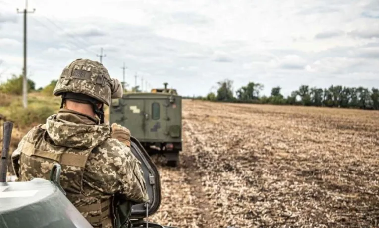 Поблизу Тернополя лунатимуть постріли: просять зберігати спокій
