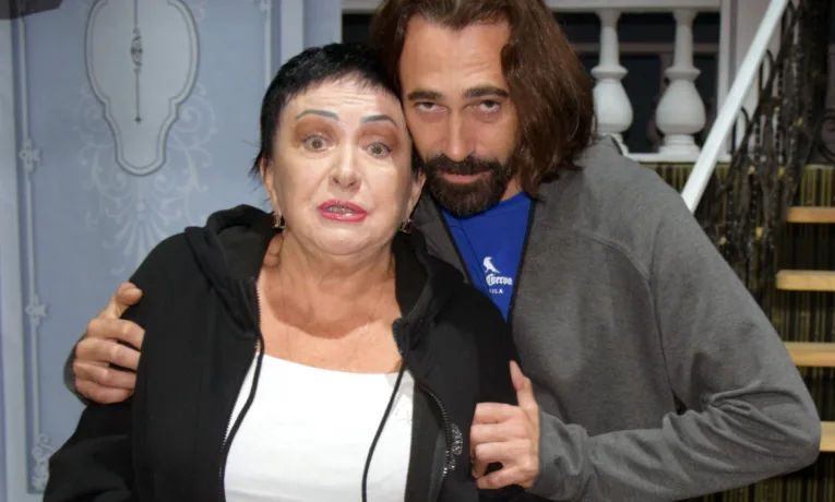Трагікомедія нашого часу