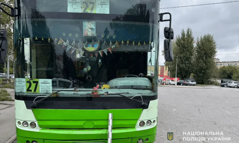 У Тернополі водій маршрутки збив двох жінок