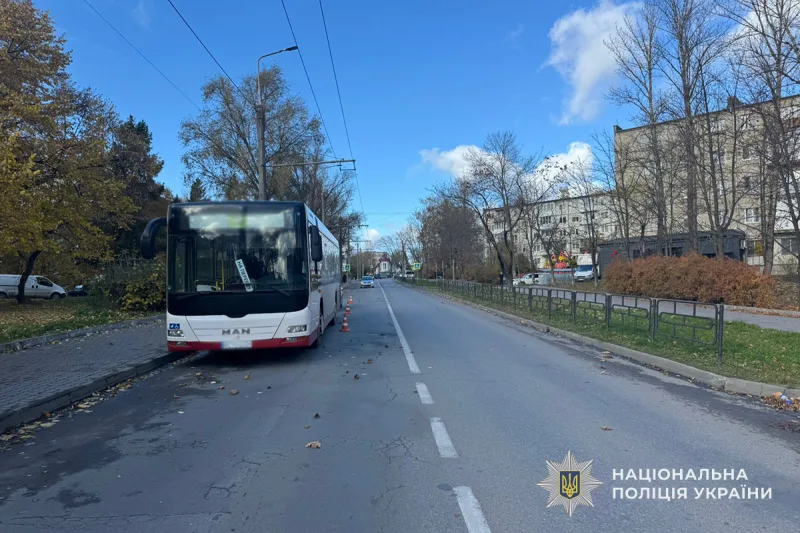У Тернополі шукають водія, через якого травмувалась пасажирка маршрутки