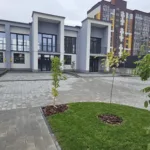 «Беверлі Хіллз Deluxe» у Тернополі: 15 енергонезалежних котеджів готові до здачі