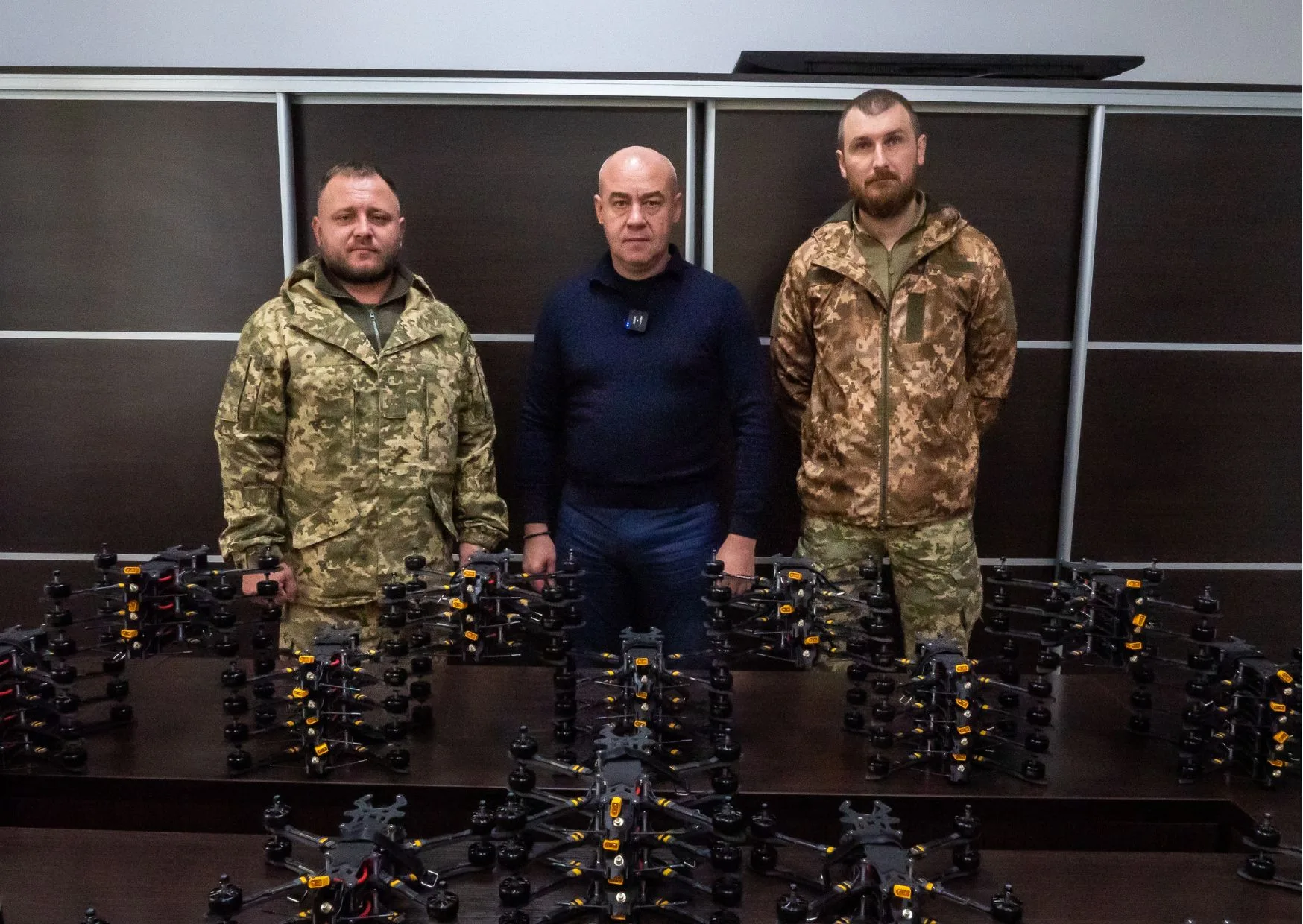Тернопіль для ЗСУ: 50 FPV-дронів отримaли бійці 35-го бaтaльйону