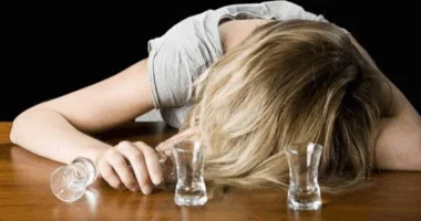 алкогольне отруєння