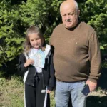 Восьмирічна Марічка з Тернопільщини пожертвувала косу для ЗСУ: виручені кошти пішли на їжу для захисників