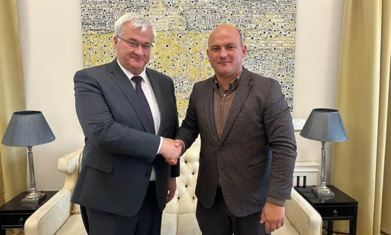 Міністр закордонних справ Сибіга зустрівся з мером Чорткова для залучення міжнародної підтримки
