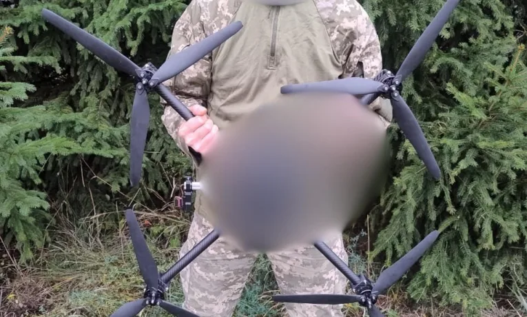 105 бригада отримала багатофункціональний дрон від «Української команди»