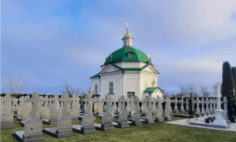 У Почаївській лаврі поліція та СБУ проводять обшуки