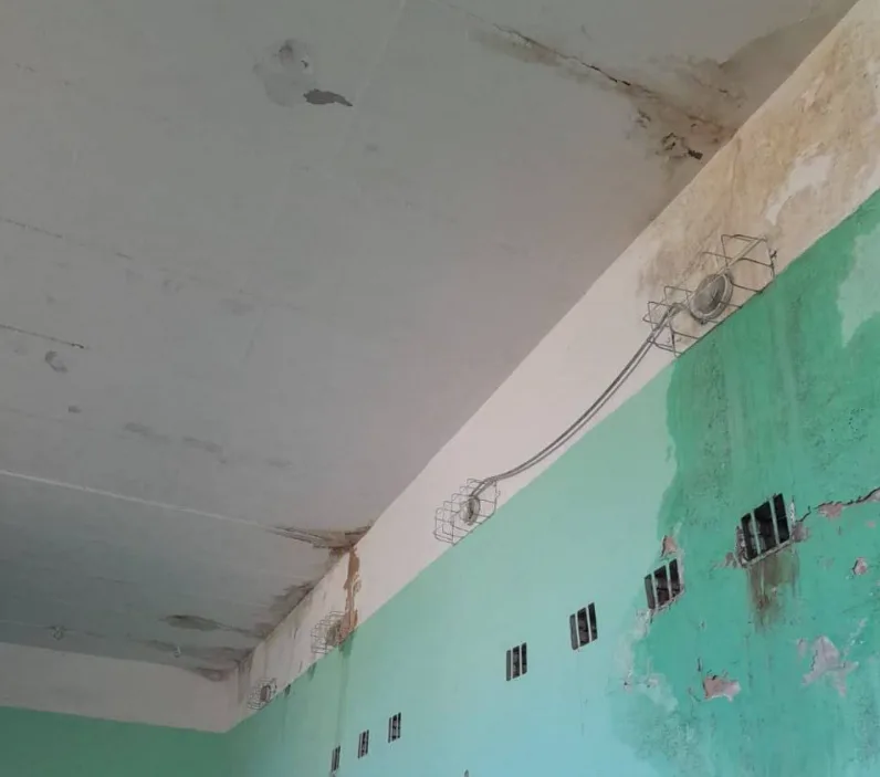 На Тернопільщині у Грошовій спортзал руйнується через бездіяльність влади