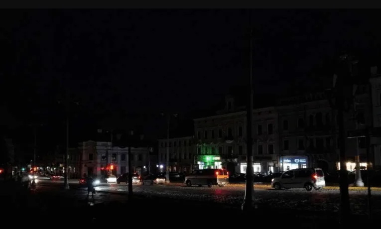 У Збаразькій громаді Тернопільщини вимкнули ліхтарі на більшості вулиць
