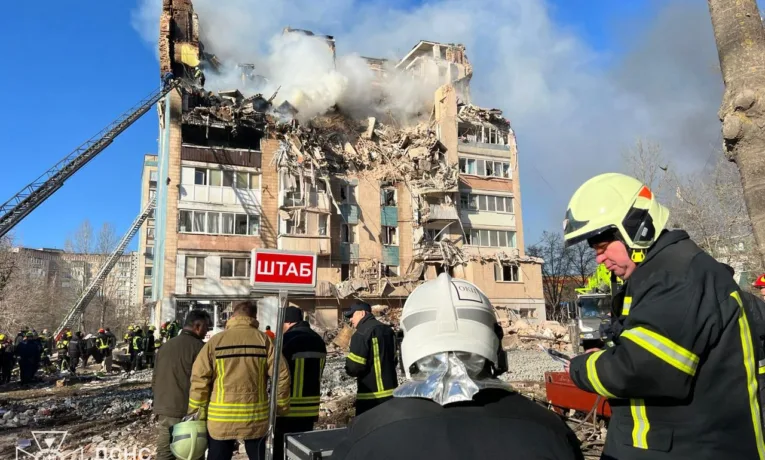 Кількість загиблих росте: уже відомо про 19 людей у Тернополі