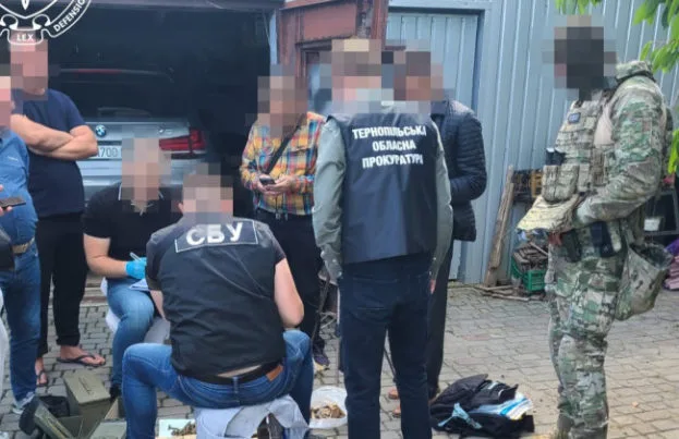 На Тернопільщині колишній адвокат постане перед судом за зберігання зброї