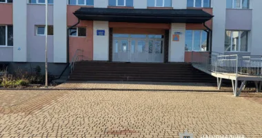 На Тернопільщині біля школи велосипедист збив 8-річного хлопчика