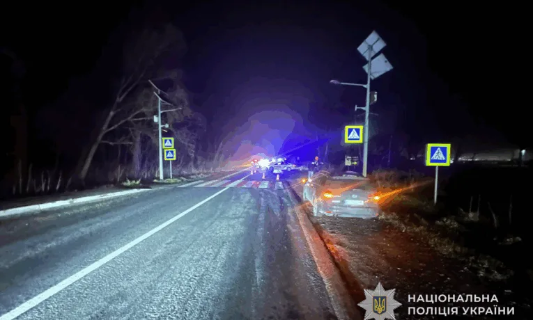 У Тернополі водій на Daewoo збив чоловіка на переході