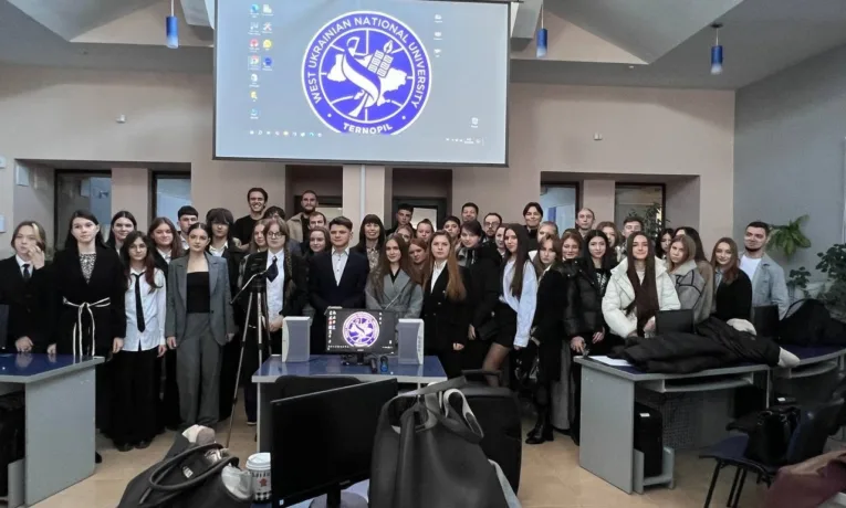 Гра-імітація “Переговори заради миру”: філософія діалогу в умовах війни» за участю іноземних партнерів ЗУНУ