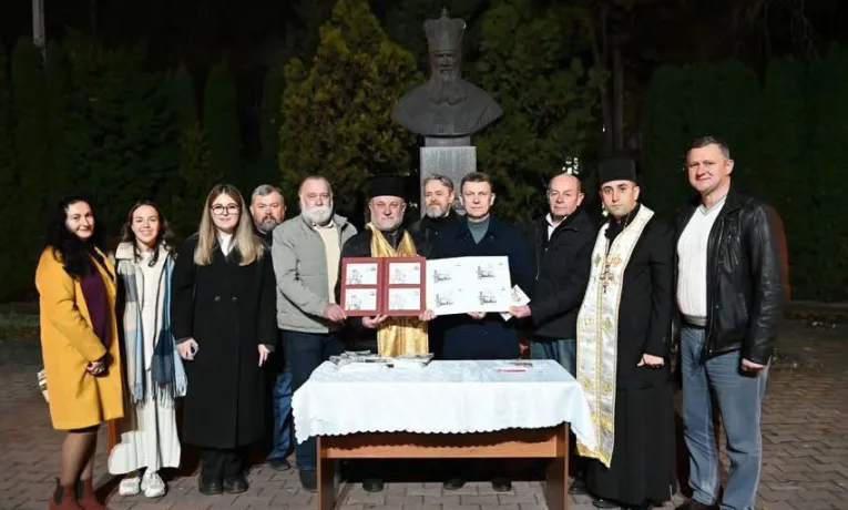 Тернопіль вшановує митрополита Андрея Шептицького: молитовна хода, ювілейна марка та перевидана «Рідна Хата»