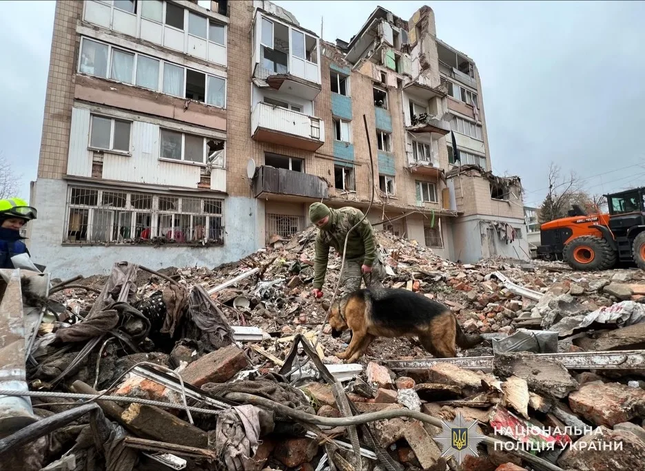 Тернопіль після ракетного удару: зараз 32 загиблих, 94 поранених, 7 зниклих безвісти