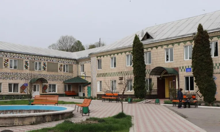 Літня кадрова лихоманка: що приховує Більче-Золотецька лікарня реабілітації?